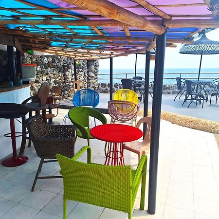 Utopia Island Resort Batangas Екстер'єр фото