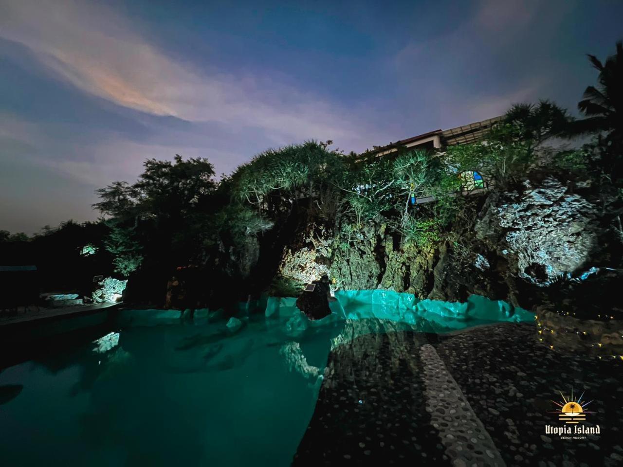 Utopia Island Resort Batangas Екстер'єр фото