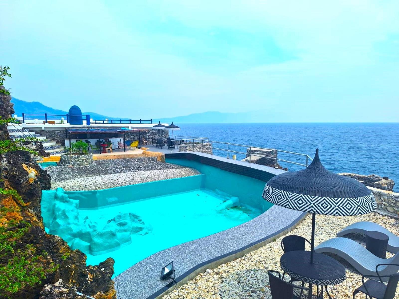 Utopia Island Resort Batangas Екстер'єр фото